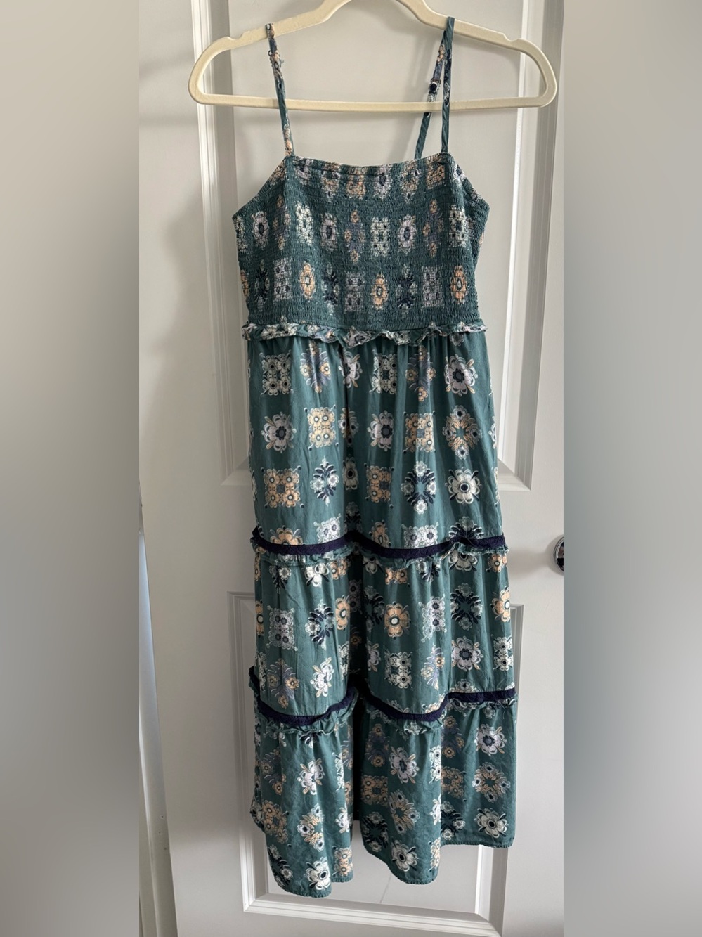 Universal thread dress